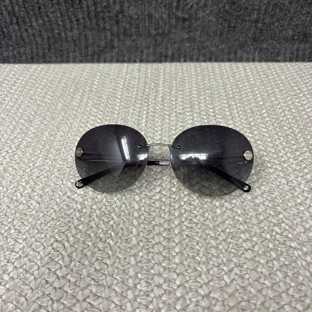 Vintage Chanel Interlocking CC Cat Eye Sunglasses Polarized 4158